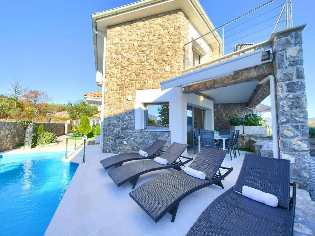 Villa Miracle 2 Comfortable Holiday Residence Krk Town