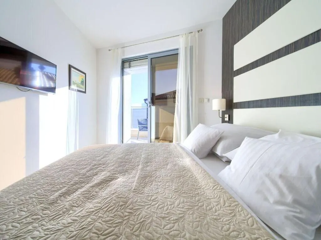 Miracle 2 Comfortable Holiday Residence Krk Town Villa
