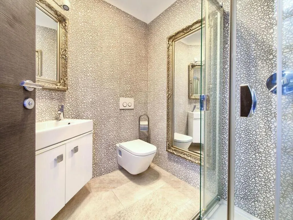 Villa Miracle 2 Comfortable Holiday Residence Krk Town