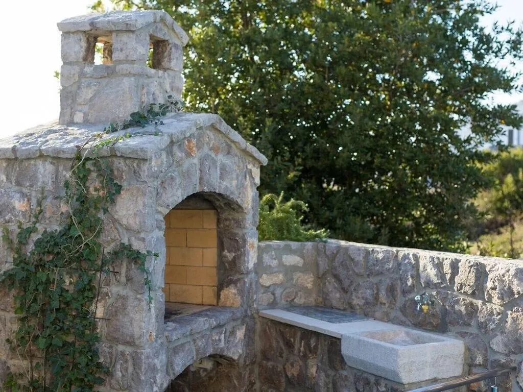Villa Miracle 2 Comfortable Holiday Residence Krk Town