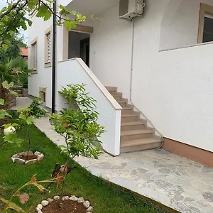  Apartman Apartman Kartec