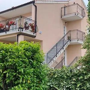  Apartment Tomislav