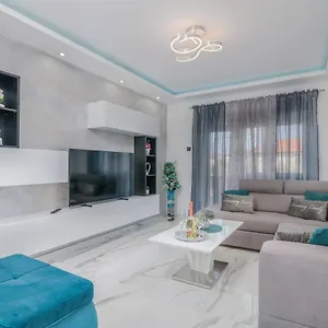  Apartman Luxury Lure
