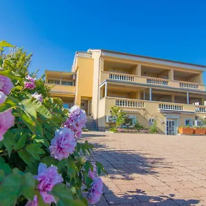 Apartmán Center Dekanic, Krk Town